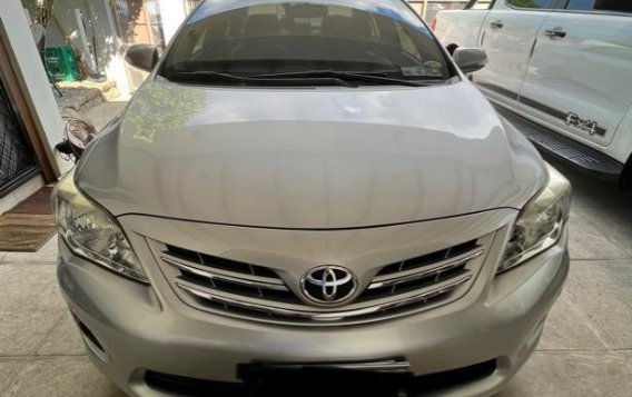 Silver Toyota Corolla Altis 2011 for sale in Muntinlupa -2