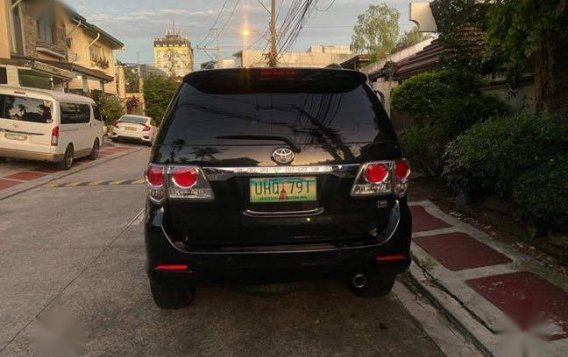 Black Toyota Fortuner 2013 for sale in Quezon-5