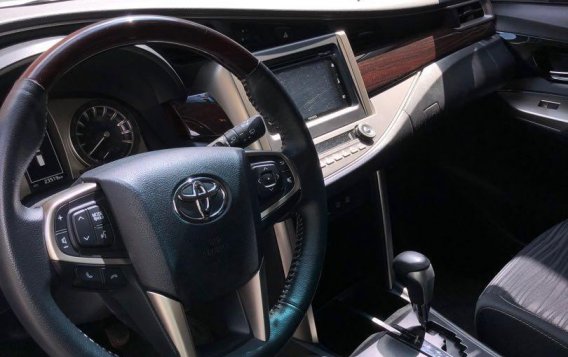 Pearl White Toyota Innova 2019 for sale in Makati -6