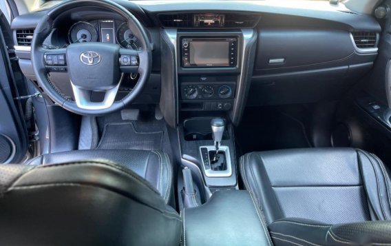 Sell Grey 2016 Toyota Fortuner in Las Piñas-6