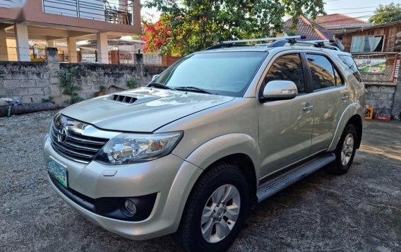 Silver Toyota Fortuner 2013 for sale in Manila-2