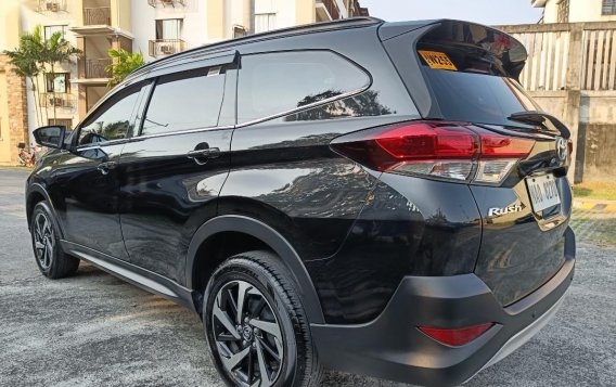 Black Toyota Rush 2018 for sale in Automatic-3