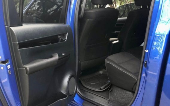 Blue Toyota Hilux 2018 for sale in Pasig-7