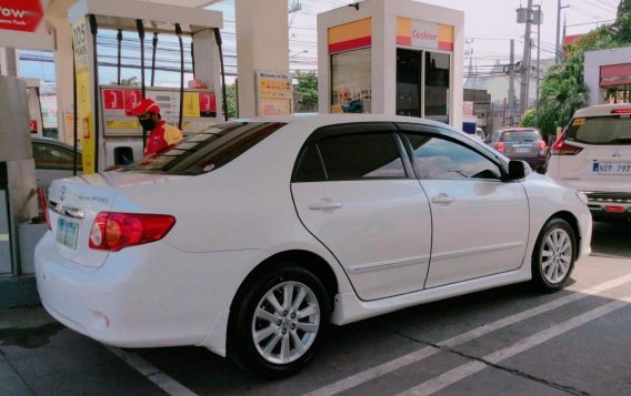 Selling Pearl White Toyota Corolla altis 2010 in Pasig-2