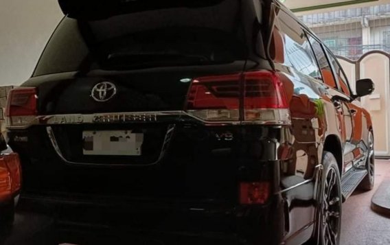 Black Toyota Land Cruiser 2017 for sale in San Fernando-6