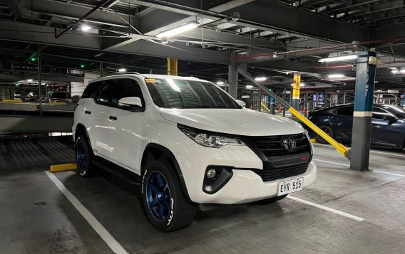 Pearl White Toyota Fortuner 2016 for sale in Santa Maria-1