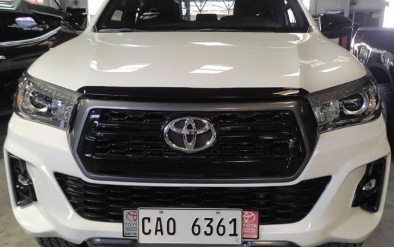Selling White Toyota Hilux 2019 in Pasig-2