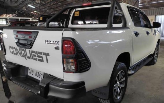 Selling White Toyota Hilux 2019 in Pasig-3