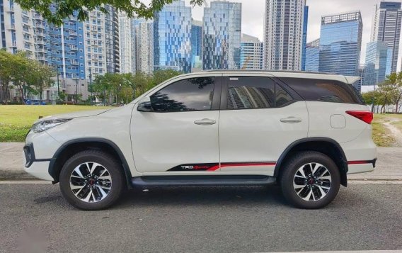Pearl White Toyota Fortuner 2018 for sale in Automatic-2