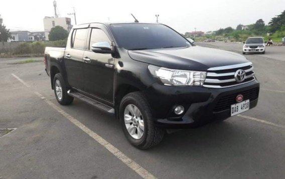 Black Toyota Hilux 2017 for sale in Automatic-1