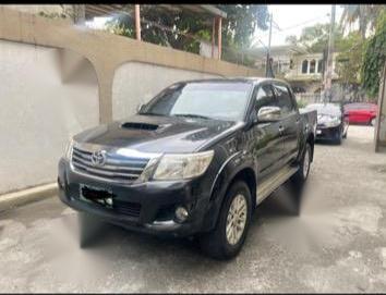 Black Toyota Hilux 2013 for sale in Quezon-1