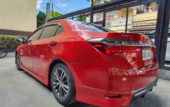 Selling Red Toyota Altis 2018 in Quezon-3