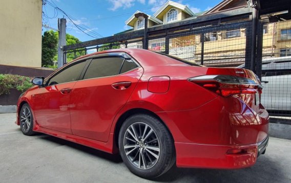 Selling Red Toyota Altis 2018 in Quezon-2