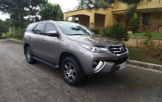 Selling Silver Toyota Fortuner 2019 in Balete-2