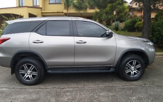 Selling Silver Toyota Fortuner 2019 in Balete-1