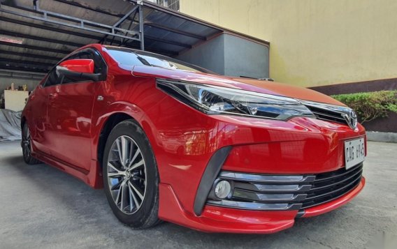 Selling Red Toyota Altis 2018 in Quezon-5