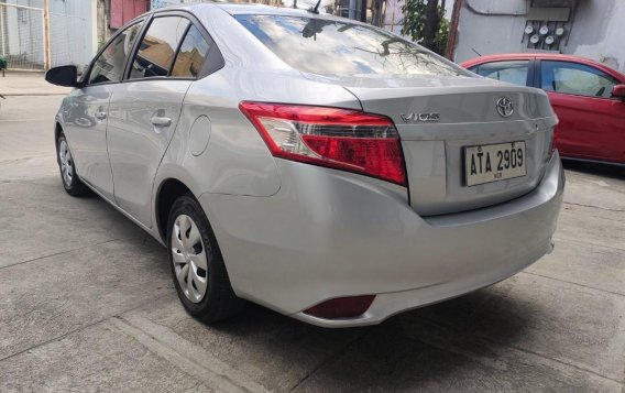 Selling Silver Toyota Vios 2015 in Quezon City-3