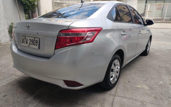 Selling Silver Toyota Vios 2015 in Quezon City-2