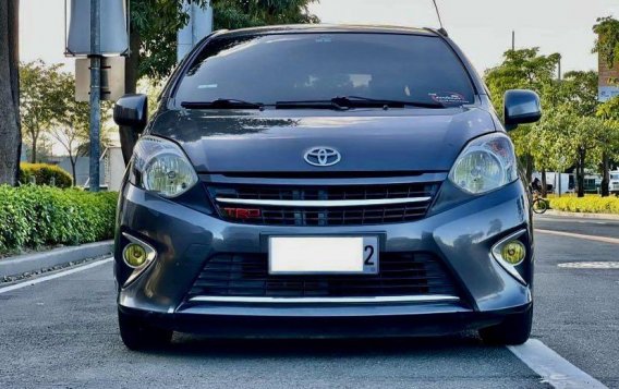 Selling Grey Toyota Wigo 2017 in Makati-2