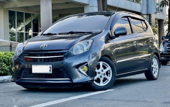 Selling Grey Toyota Wigo 2017 in Makati-3
