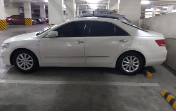 Pearl White Toyota Camry 2008 for sale in Mandaluyong-2