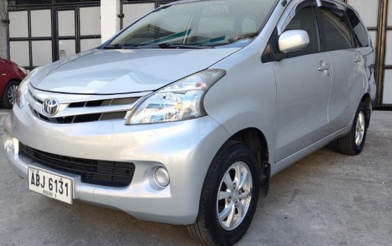 Silver Toyota Avanza 2015 for sale in Manual-2
