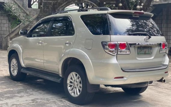 Silver Toyota Fortuner 2013 for sale in Automatic-4