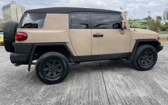 Toyota fj cruiser 2021