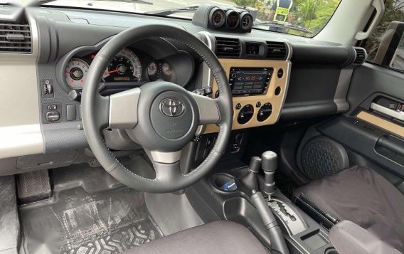 Selling Cream Toyota FJ Cruiser 2021 in Pasig-3