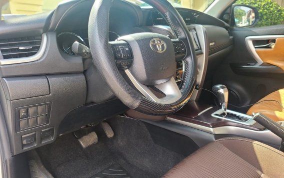 Pearl White Toyota Fortuner 2019 for sale in Valenzuela-4