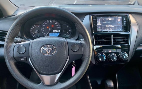 Selling Grey Toyota Vios 2021 in Makati-2