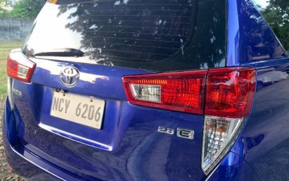 Selling Blue Toyota Innova 2017 in Muntinlupa-4