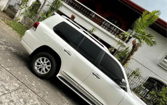 Pearl White Toyota Land Cruiser 2010 for sale in Automatic-2