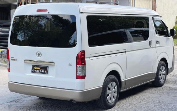 White Toyota Hiace 2016 for sale in Quezon City-3
