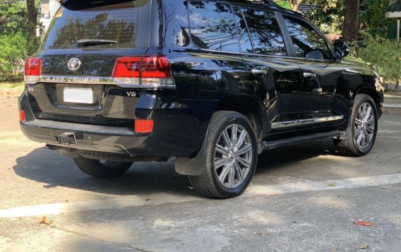 Black Toyota Land Cruiser 2018 for sale in Quezon City-3