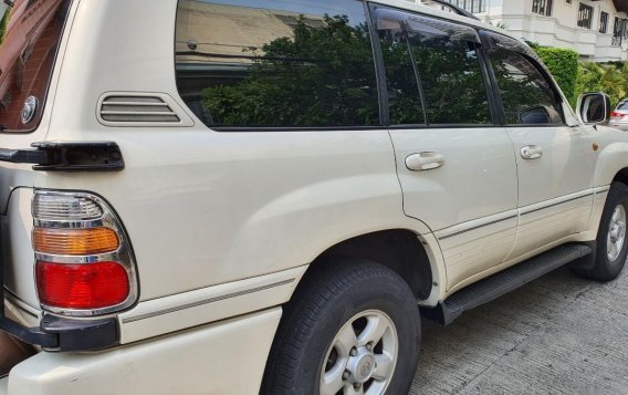 Pearl White Toyota Land Cruiser 2001 for sale in Quezon-2