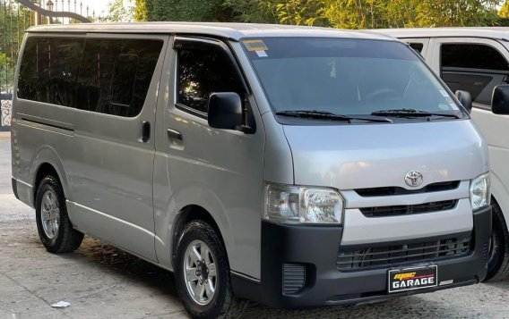 Silver Toyota Hiace 2017 for sale in Manual-2