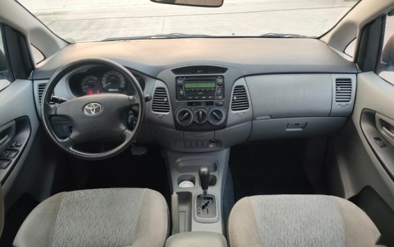 Silver Toyota Innova 2011 for sale in Quezon 