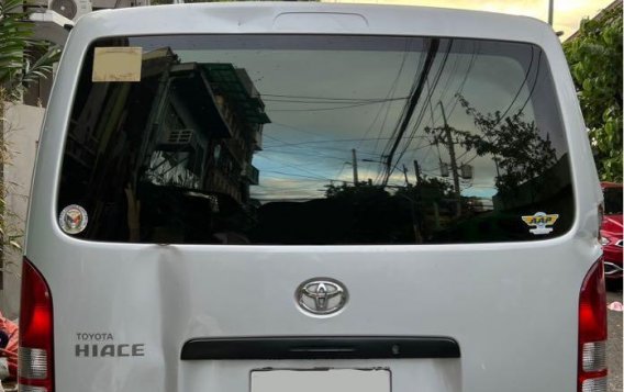 Selling Silver Toyota Hiace 2016 in Mandaluyong-5