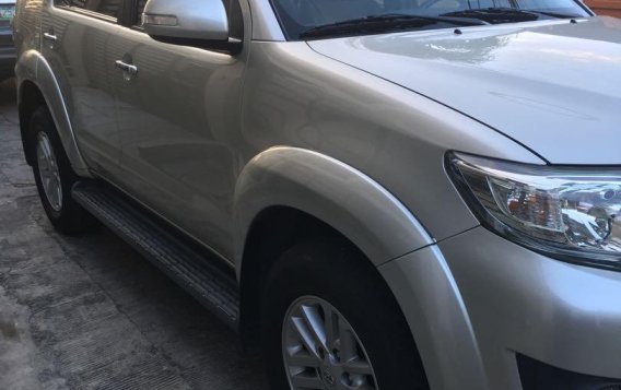 Selling Silver Toyota Fortuner 2012 in Parañaque-2