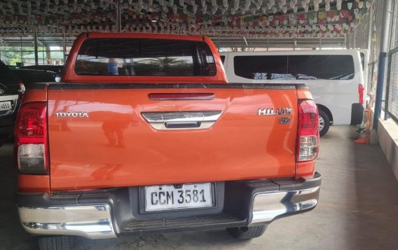 Selling Orange Toyota Hilux 2016 in Pasig-2