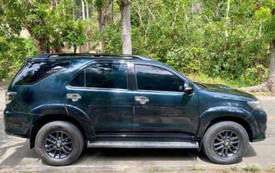 Blue Toyota Fortuner 2014 for sale in Mandaue -2