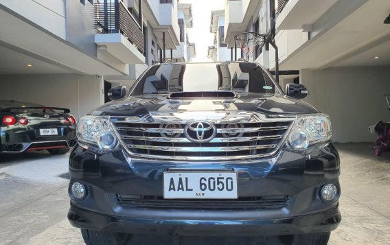 Grey Toyota Fortuner 2015 for sale in Quezon City-4