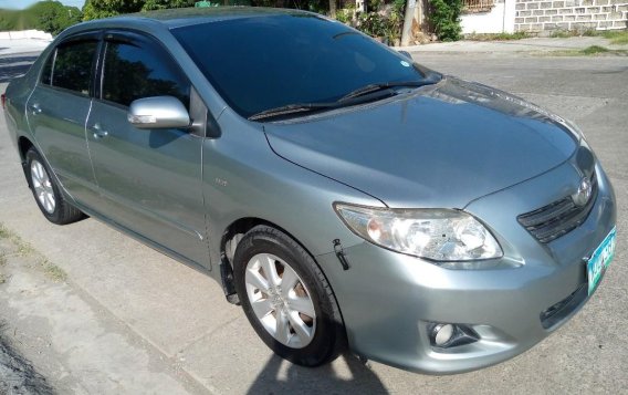 Silver Toyota Corolla Altis 2010 for sale in Manila-2