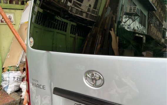 Selling Silver Toyota Hiace 2016 in Mandaluyong-6