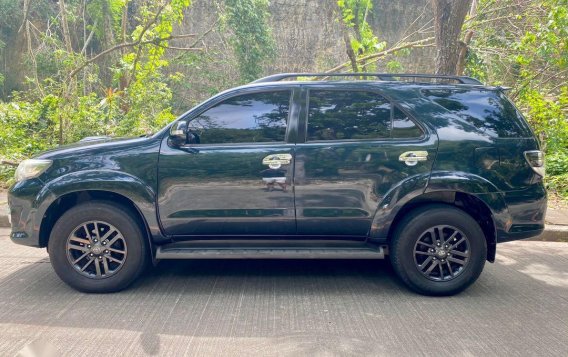 Blue Toyota Fortuner 2014 for sale in Mandaue -3