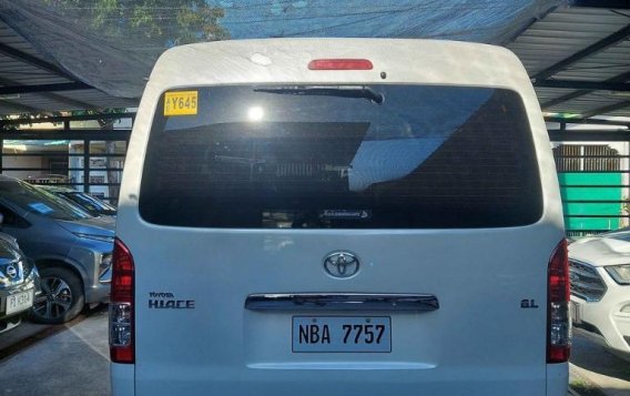 White Toyota Hiace 2018 for sale in Manila-4