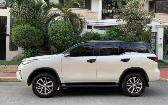 Pearl White Toyota Fortuner 2017 for sale in Tanza-8