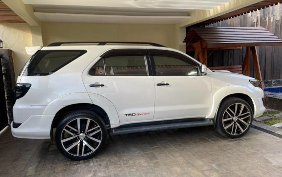 Selling White Toyota Fortuner 2013 in Parañaque-7