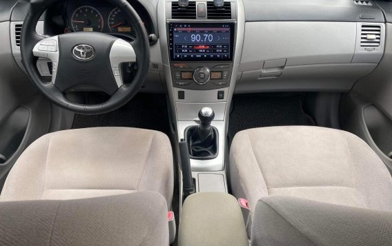 Black Toyota Corolla Altis 2012 for sale in Caloocan-5